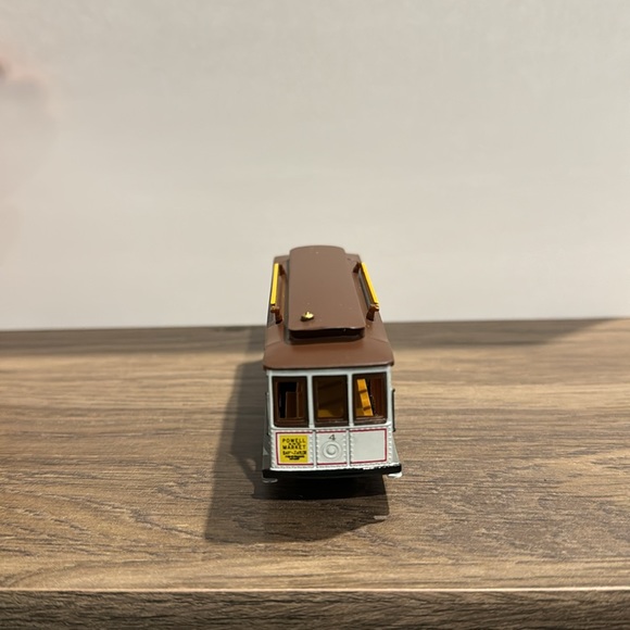 Vintage Streetcars Trolley, 2 Classic Streetcars, Desire Streetcar (New in Box) - Picture 8 of 9
